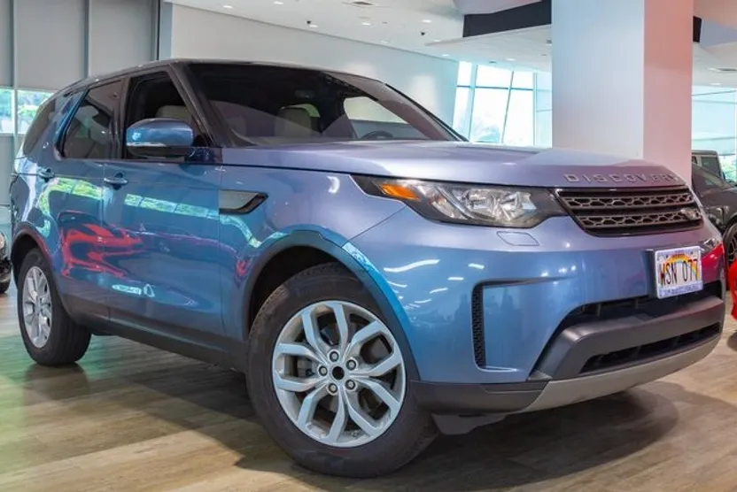 2018 Land Rover Discovery SE photo 1