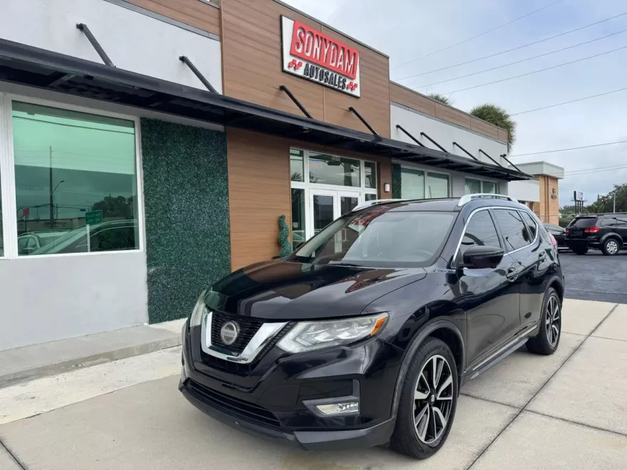2018 Nissan Rogue SL photo 1