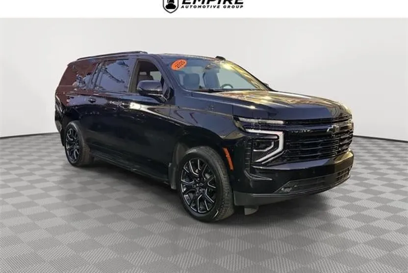 2025 Chevrolet Suburban RST photo 1