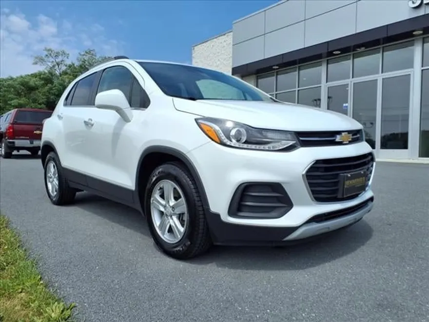 2019 Chevrolet Trax LT photo 1