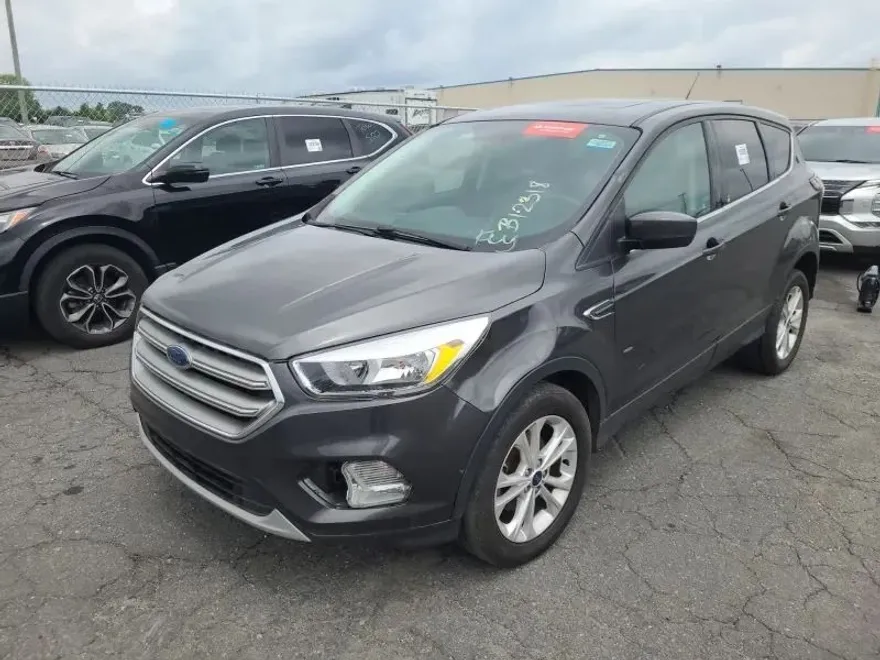 2017 Ford Escape SE photo 1