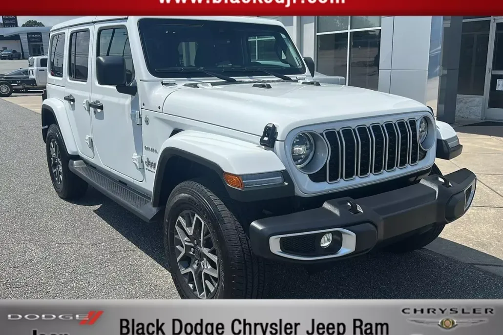2024 Jeep Wrangler Sahara photo 1