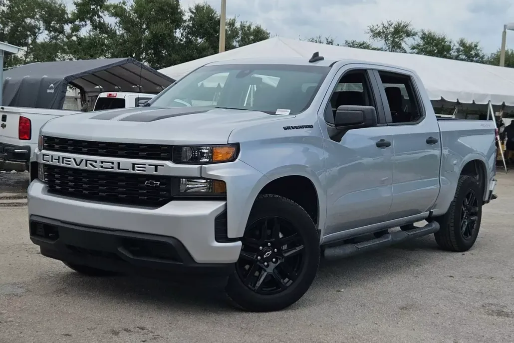 2022 Chevrolet Silverado 1500 Custom photo 1