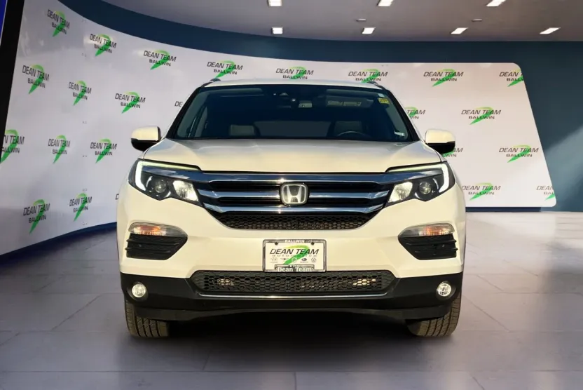 2018 Honda Pilot Elite photo 1