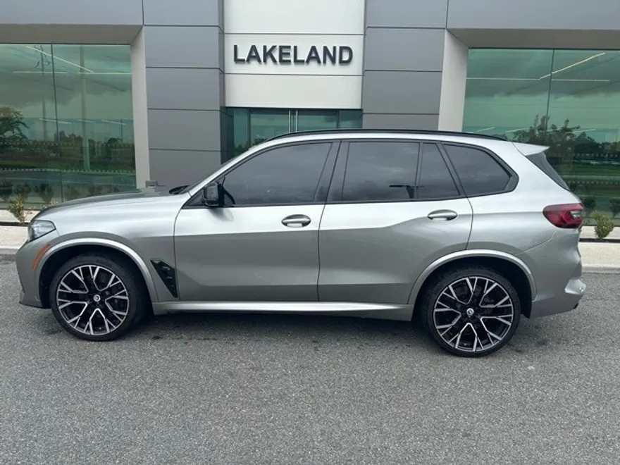 2022 Bmw X5 M photo 1