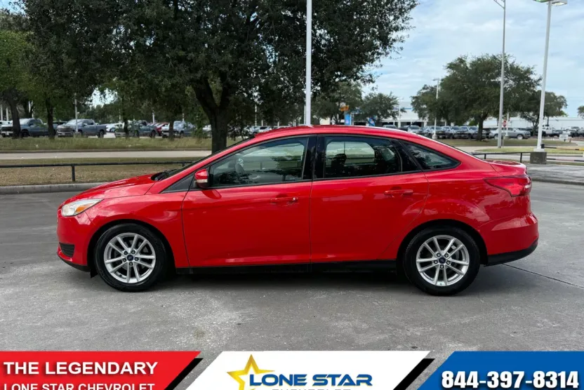 2016 Ford Focus SE photo 1