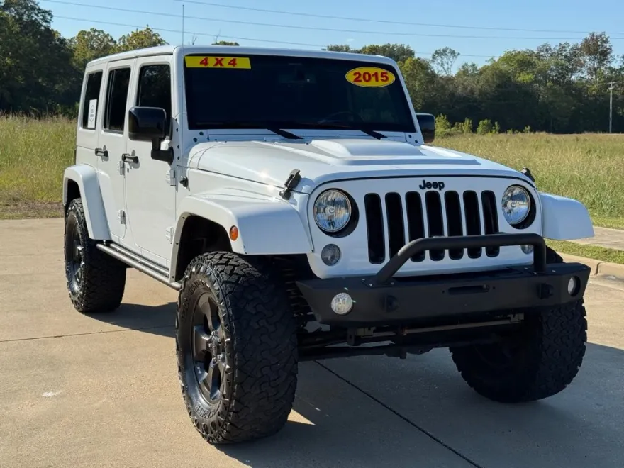 2015 Jeep Wrangler Unlimited Sahara Altitude photo 1
