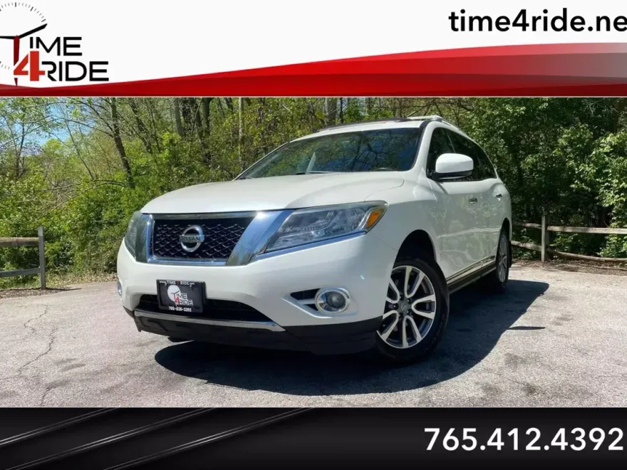 2015 Nissan Pathfinder SL photo 1