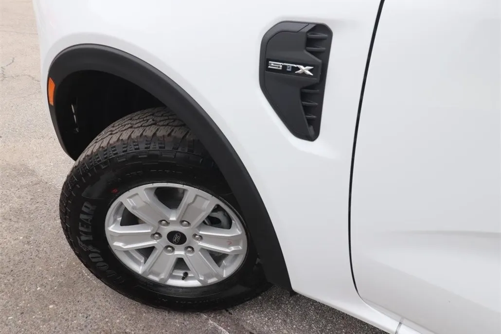 2025 Ford Ranger XL photo 1