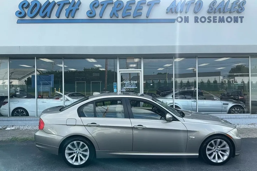 2011 Bmw 328i xDrive photo 1