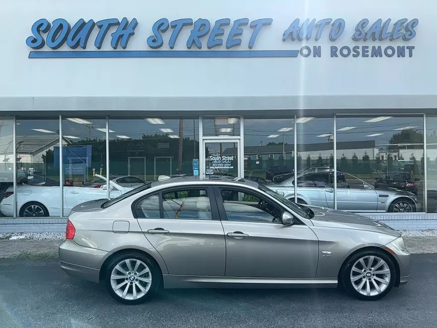 2011 Bmw 328i xDrive photo 1