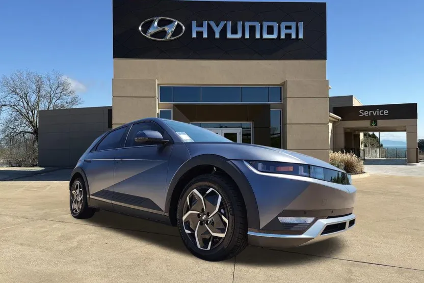 2023 Hyundai Ioniq 5 SEL photo 1