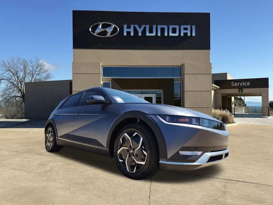 2023 Hyundai Ioniq 5 SEL photo 1