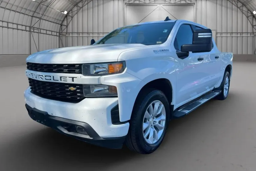 2021 Chevrolet Silverado 1500 Custom photo 1