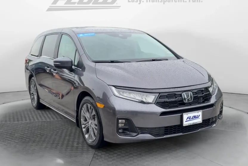 2025 Honda Odyssey Touring photo 1