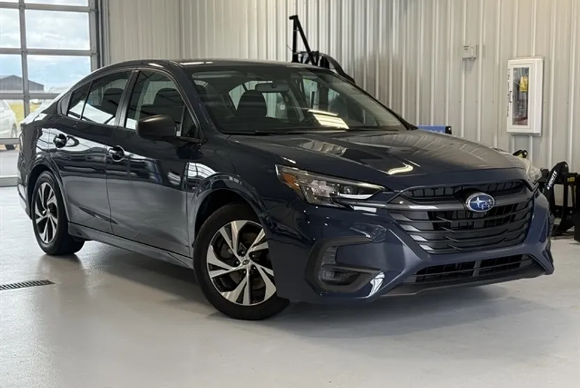 2023 Subaru Legacy Base photo 1