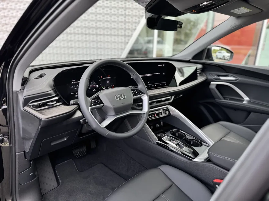 2025 Audi Q5 2.0T Premium photo 1
