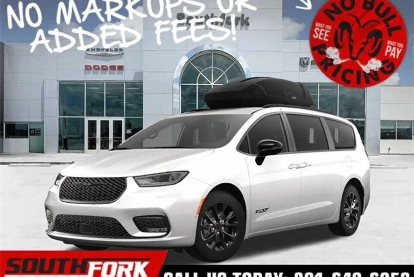 2025 Chrysler Pacifica photo 1