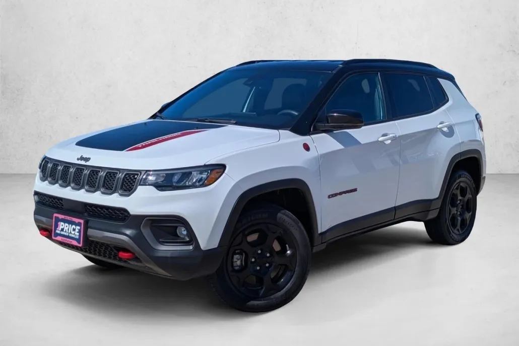 2023 Jeep Compass Trailhawk photo 1