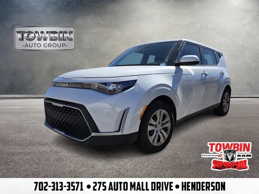 2023 Kia Soul LX photo 1