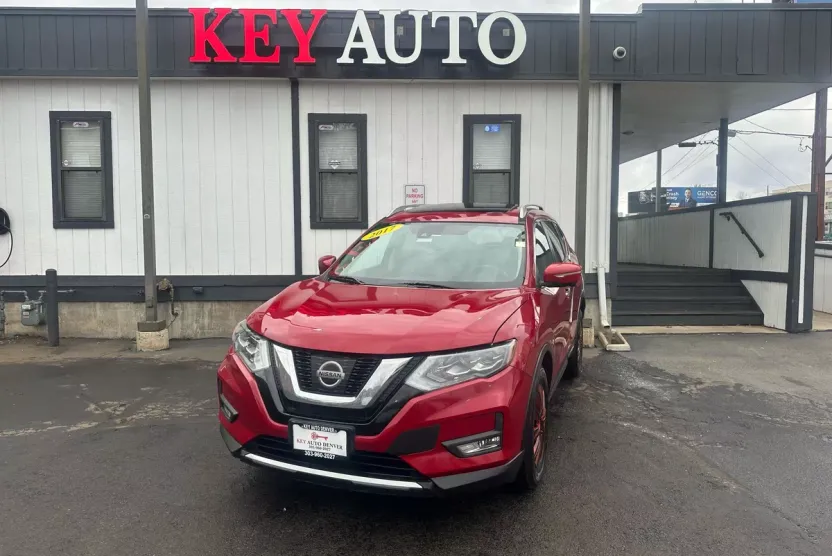 2017 Nissan Rogue SL photo 1