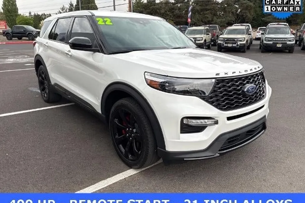 2022 Ford Explorer ST photo 1