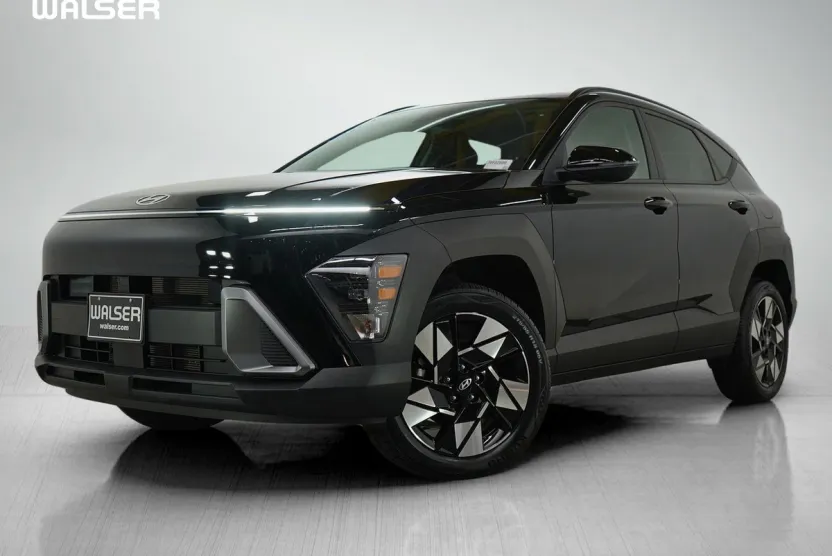 2025 Hyundai Kona SEL photo 1