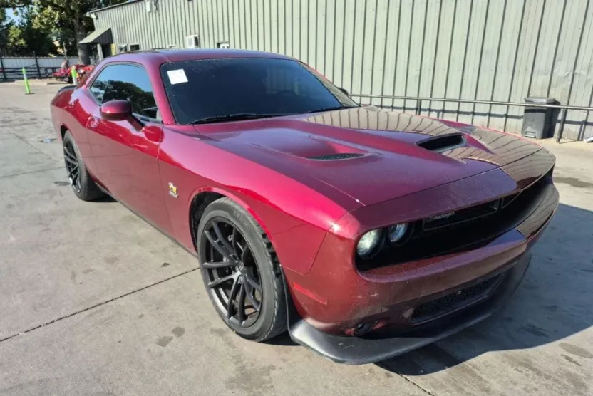 2023 Dodge Challenger R/T Scat Pack photo 1
