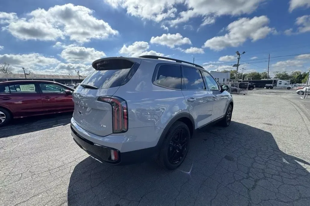 2024 Kia Telluride X-Line photo 1