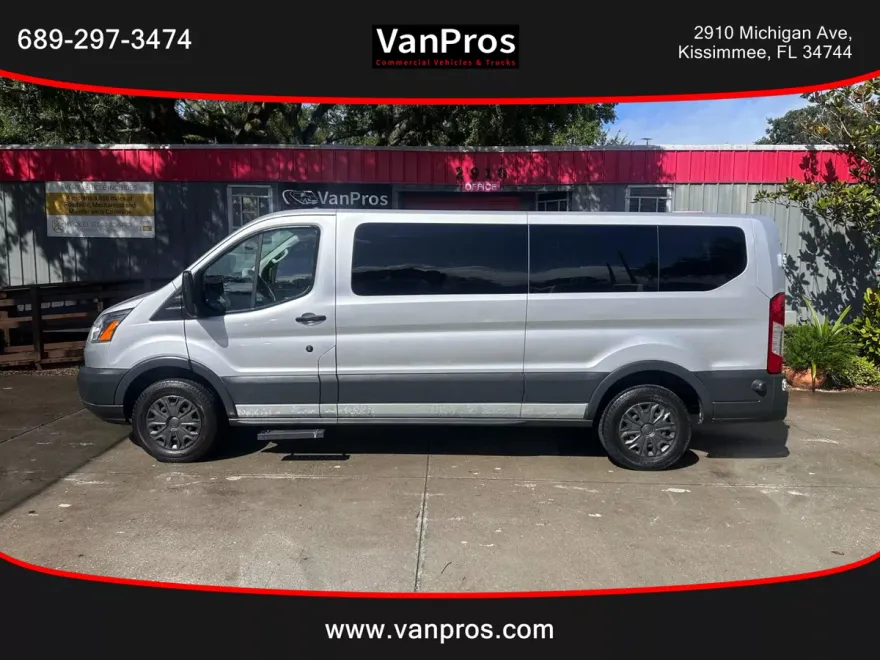 2017 Ford Transit XLT Van photo 1