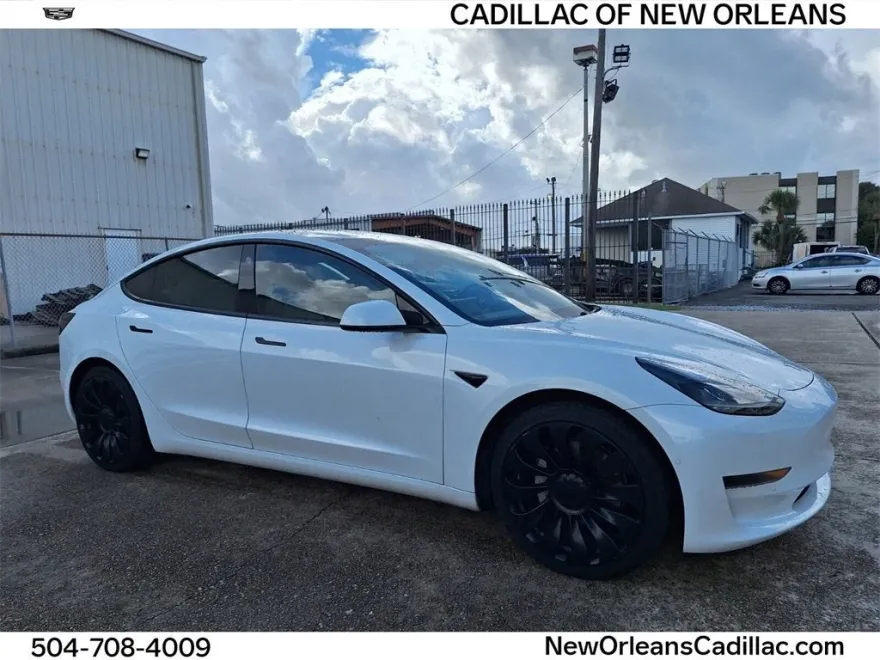 2021 Tesla Model 3 Standard Range Plus photo 1