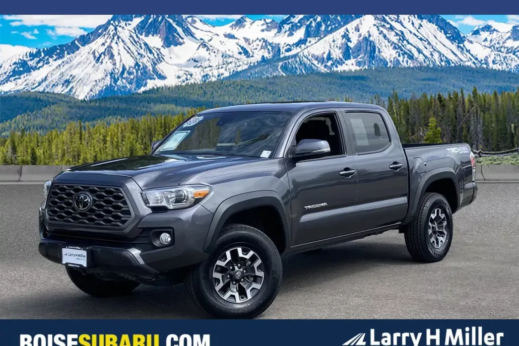 2023 Toyota Tacoma TRD photo 1