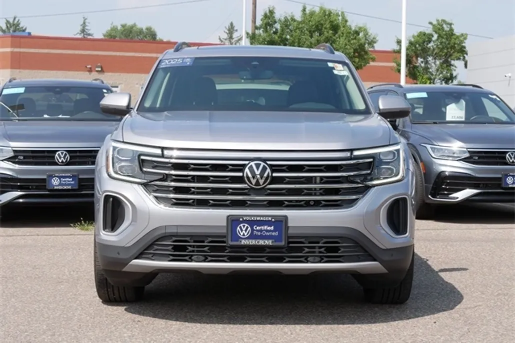 2025 Volkswagen Atlas SE Technology photo 1