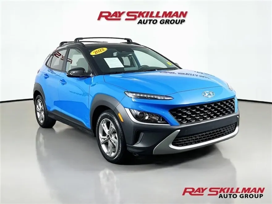 2022 Hyundai Kona SEL photo 1