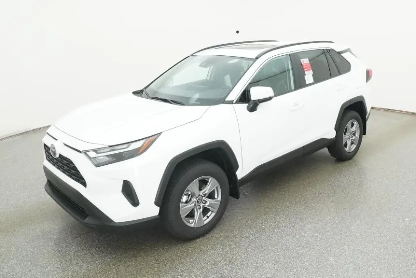 2025 Toyota RAV4 XLE photo 1