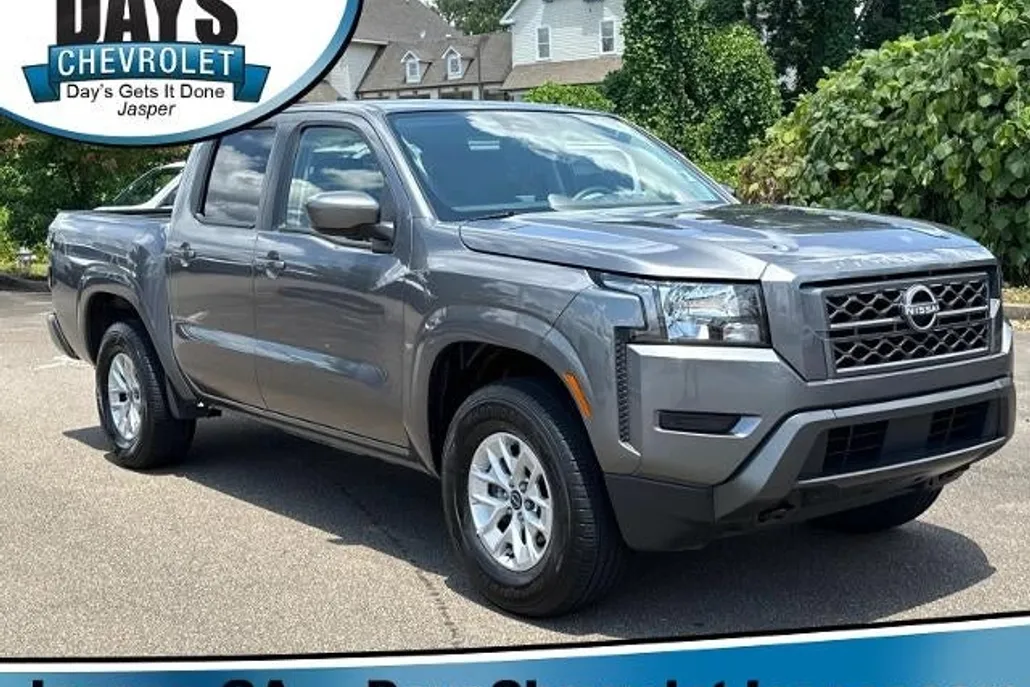 2024 Nissan Frontier Crew Cab SV photo 1