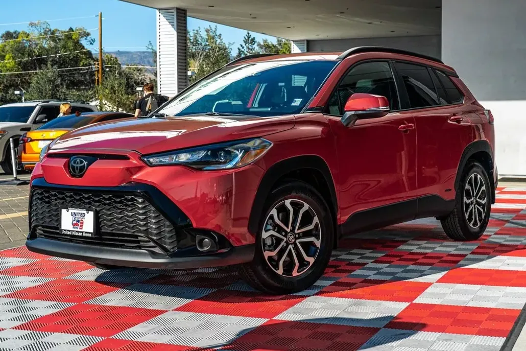 2024 Toyota Corolla Hybrid SE photo 1
