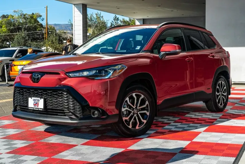 2024 Toyota Corolla Hybrid SE photo 1