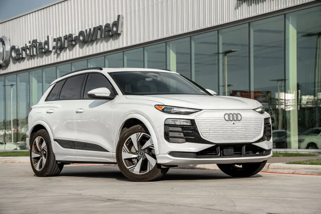 2025 Audi Q6 E-tron Premium photo 1