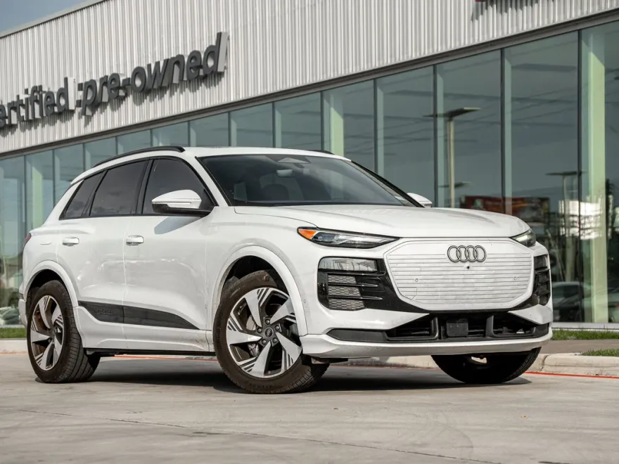2025 Audi Q6 E-tron Premium photo 1