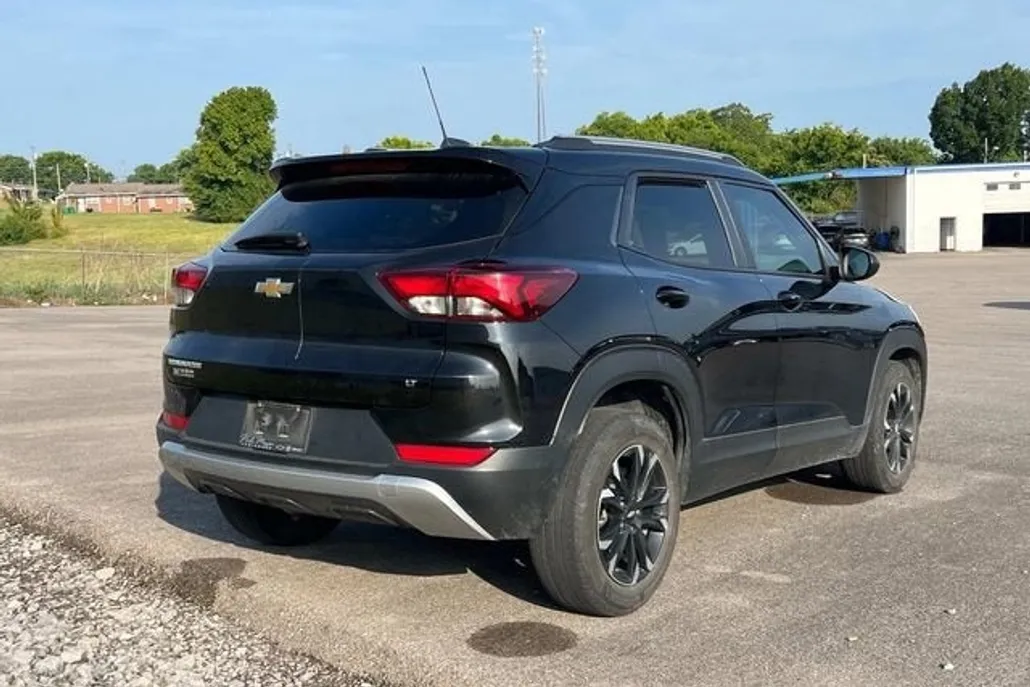 2023 Chevrolet Trailblazer LT photo 1