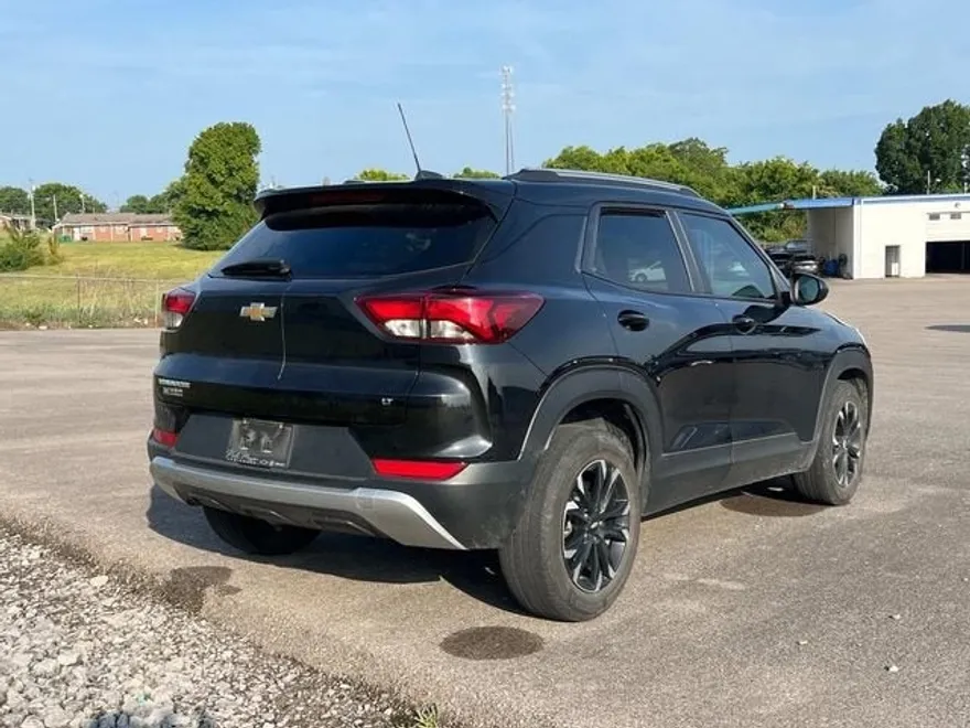 2023 Chevrolet Trailblazer LT photo 1