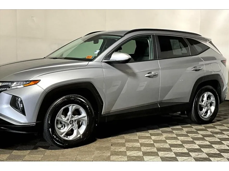 2024 Hyundai Tucson SEL photo 1