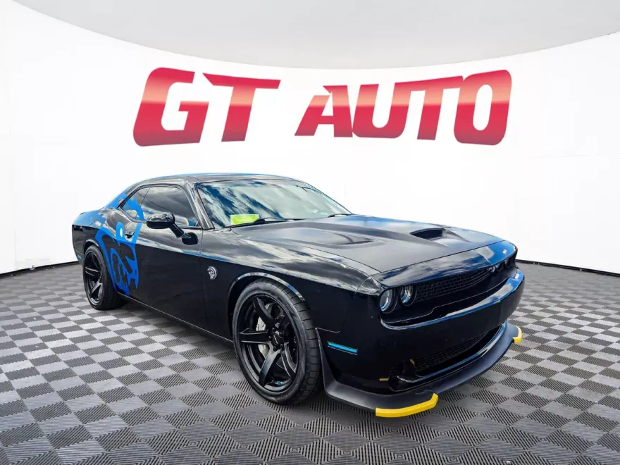 2016 Dodge Challenger SRT8 Hellcat photo 1