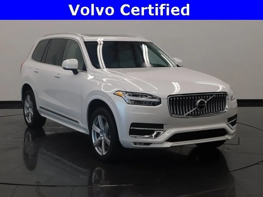 2024 Volvo XC90 B5 Core photo 1