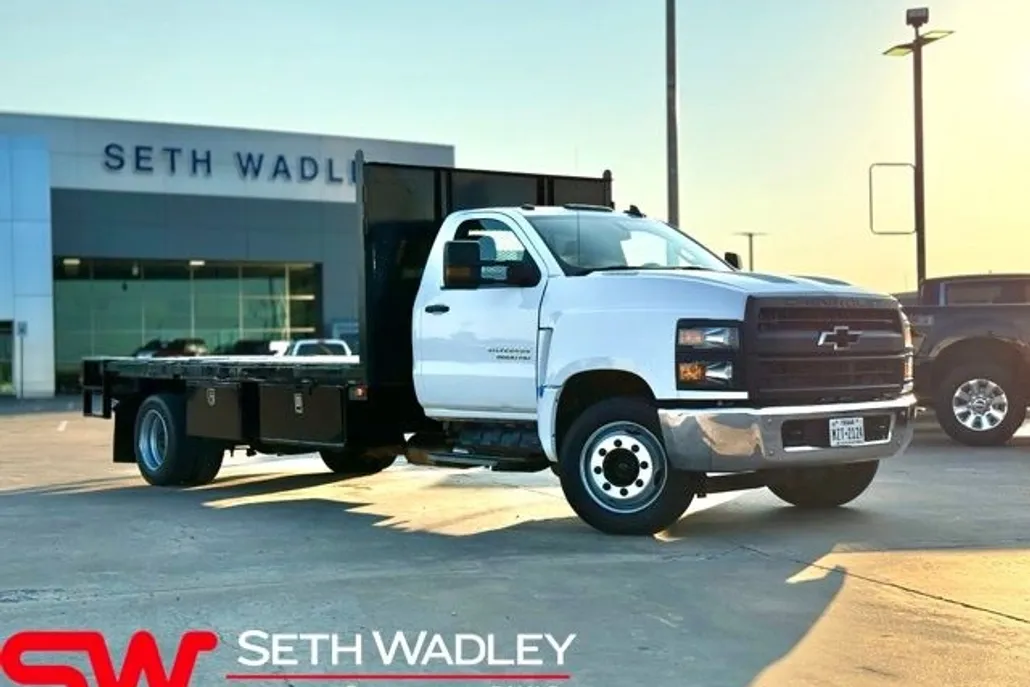 2019 Chevrolet Silverado 4500HD Work Truck photo 1