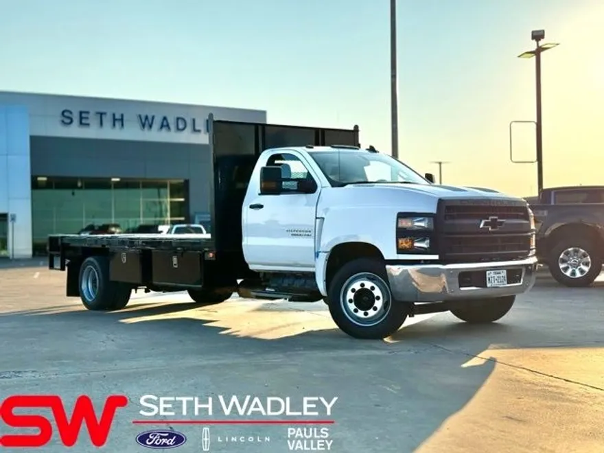 2019 Chevrolet Silverado 4500HD Work Truck photo 1