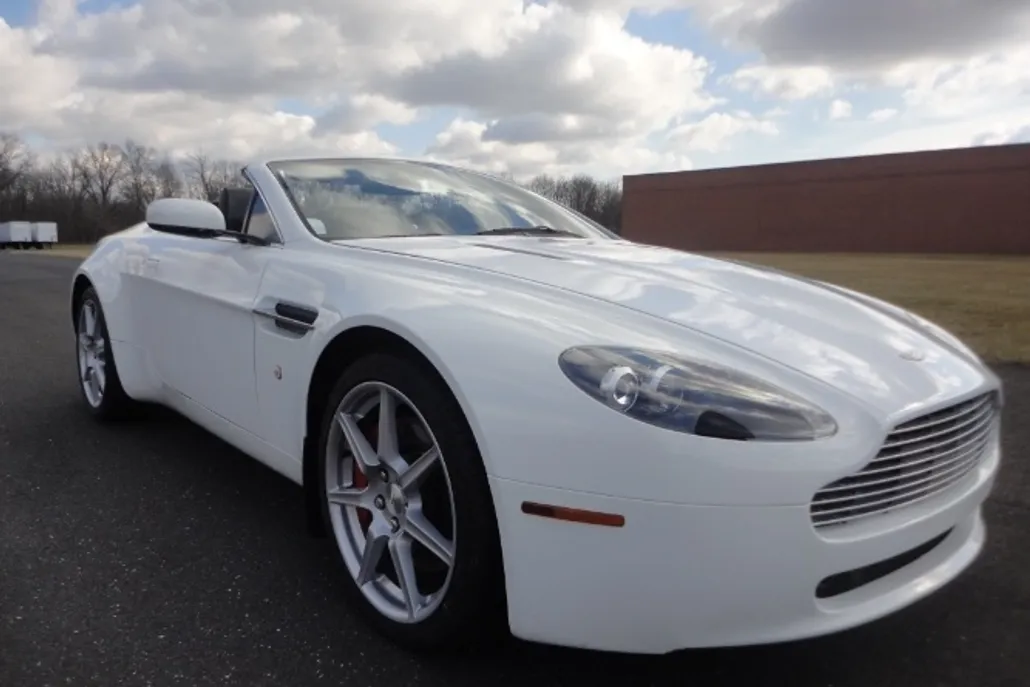 2008 Aston Martin Vantage photo 1
