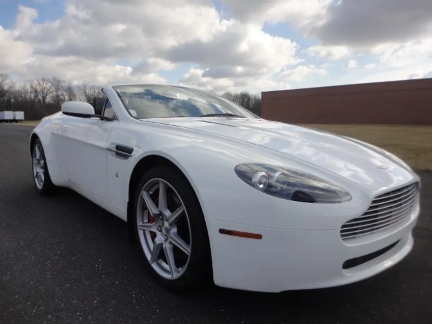 2008 Aston Martin Vantage photo 1