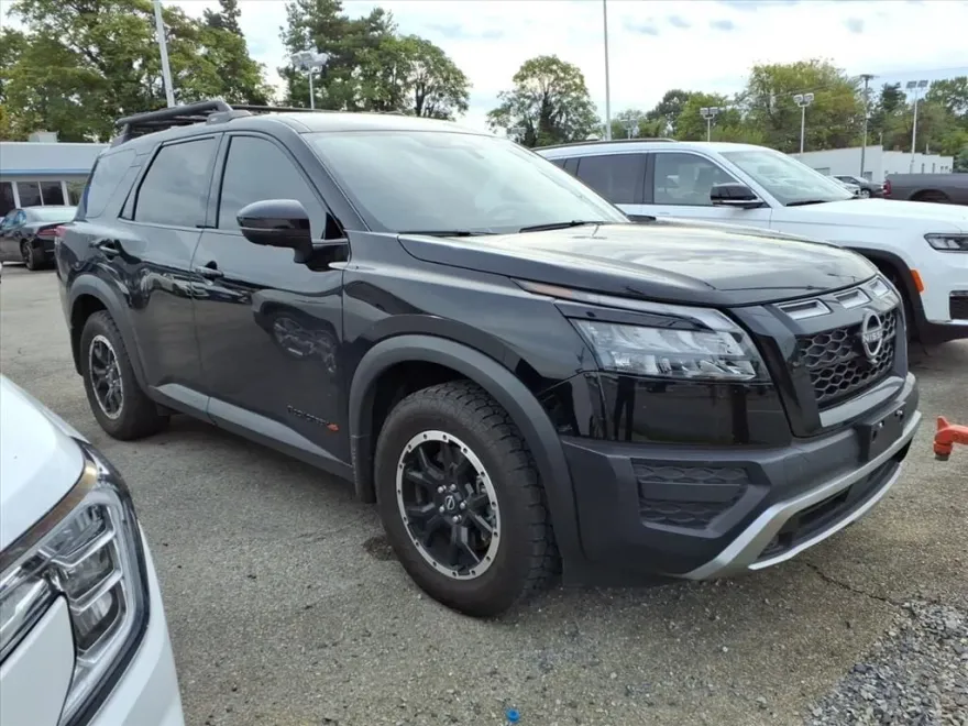 2024 Nissan Pathfinder Rock Creek photo 1
